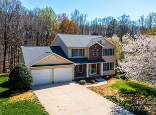 2708 Touchstone Cir, Newton, NC 28658