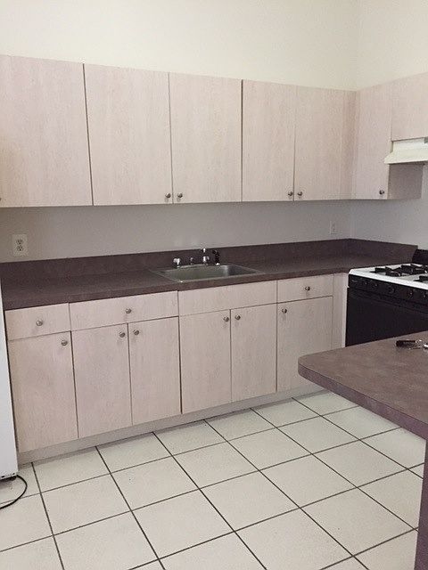 1st image of 325 Sand Ln #A