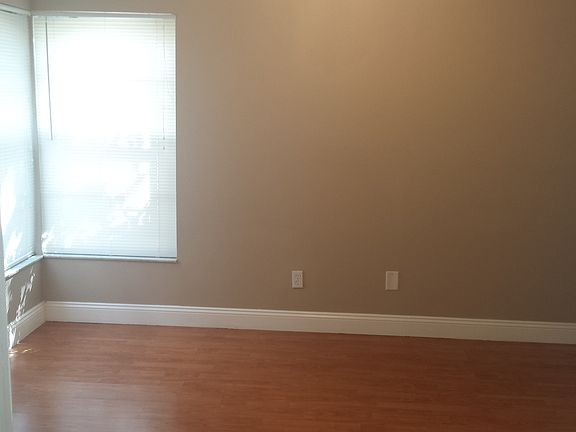MASTER ROOM