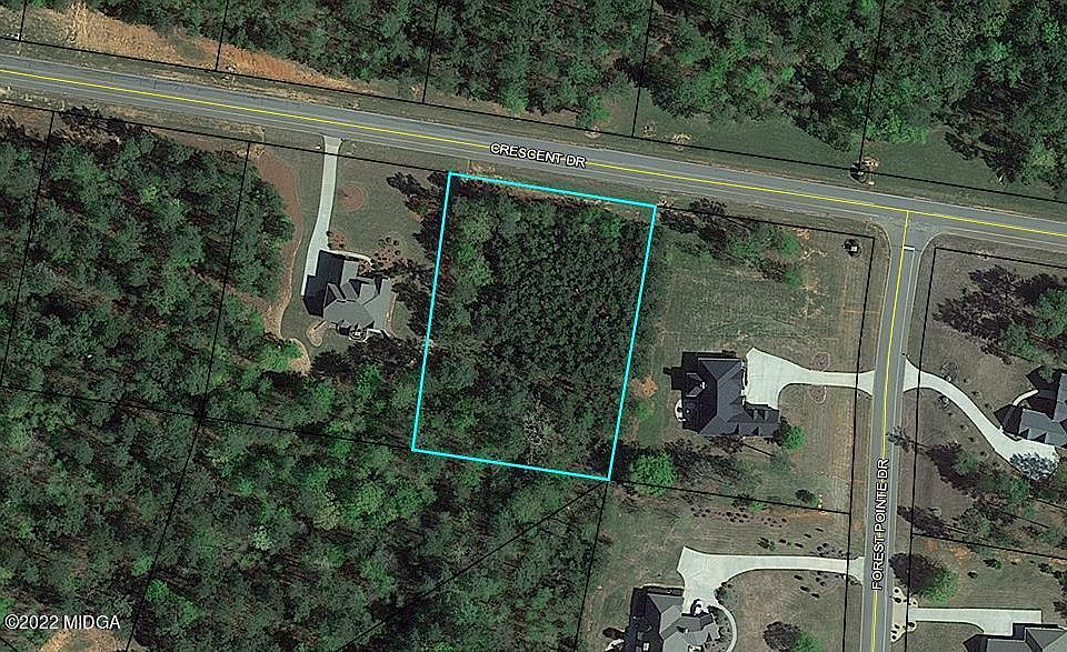 1st image of 303 Crescent Dr