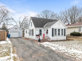 1005 Coolidge Ave, Oshkosh, WI 54902