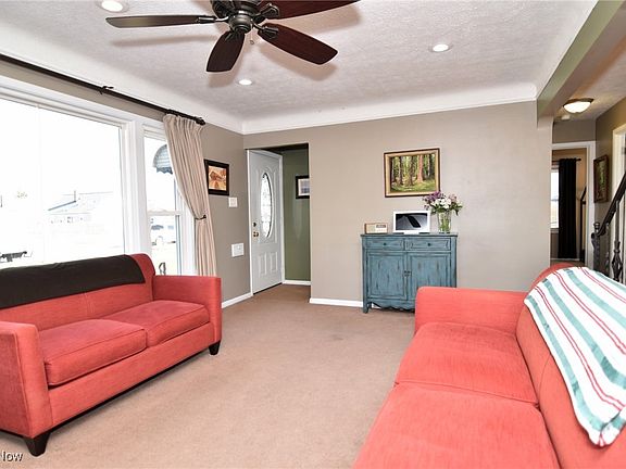 5th image of 30432 Fairway Blvd