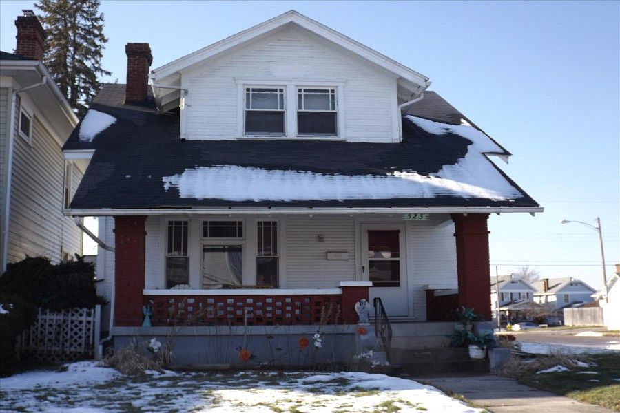 1st image of 523 Santa Cruz Ave