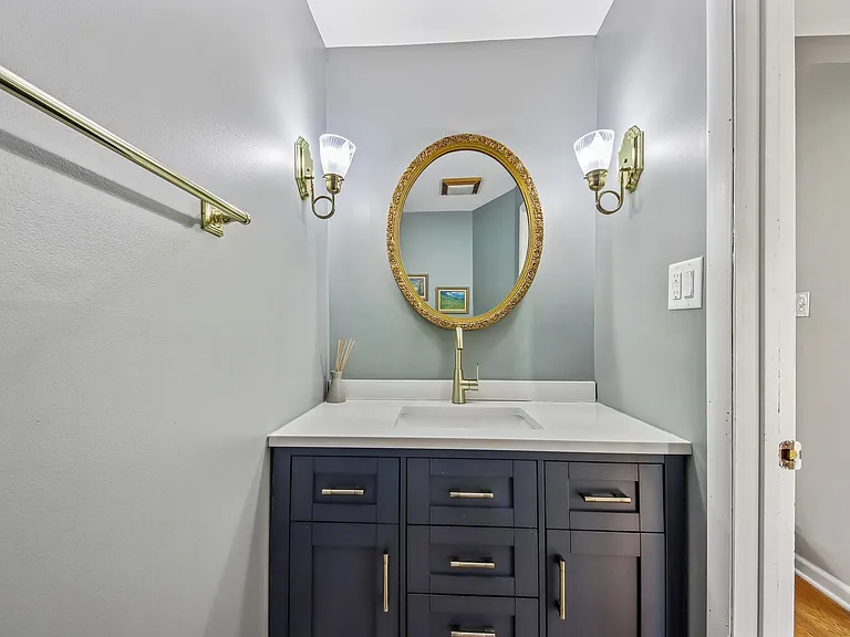 1111 Sara Ln — Photo 29