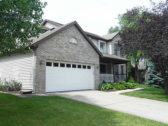 2nd image of 1413 Fairfax Dr
