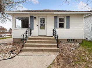 509 Henes Park Dr, Menominee, MI 49858