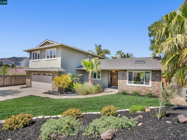 7 Malibu Ct, Clayton, CA 94517