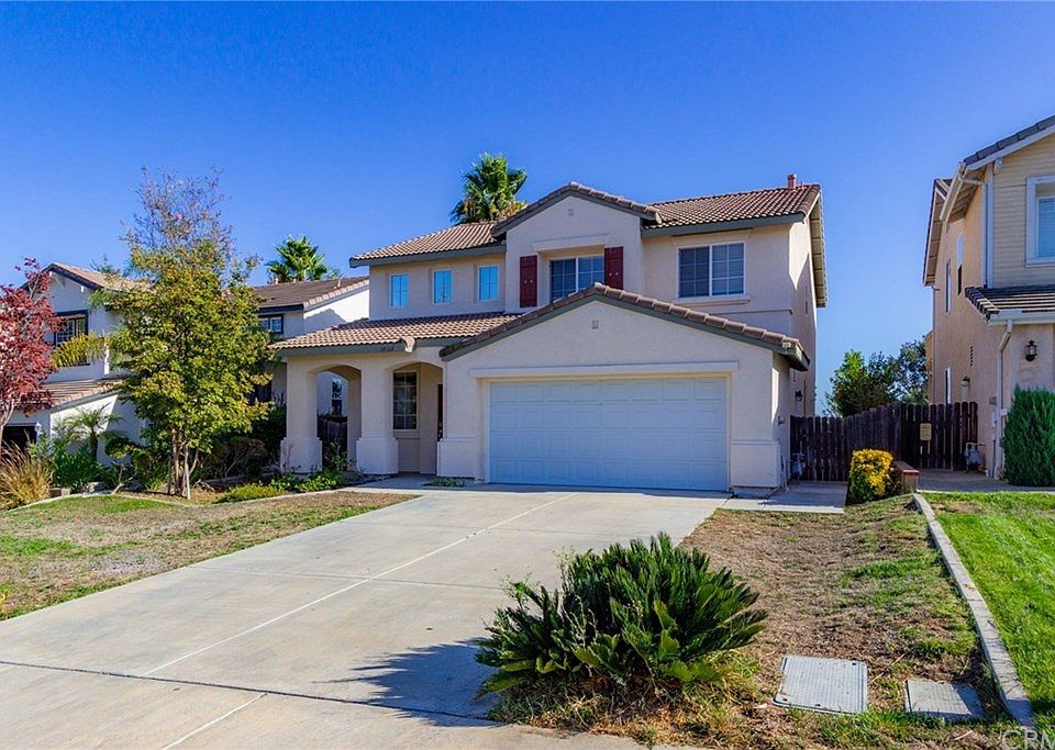 2nd image of 39864 Hillsboro Cir