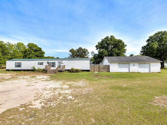 4th image of 6137 Old Mullins Hwy.