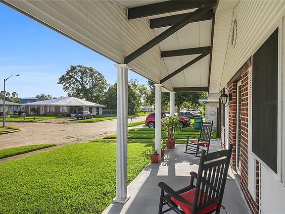 3rd image of 3041 Cornell Dr