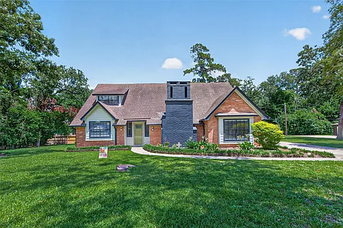 105 Glenmora Ct Photo 1