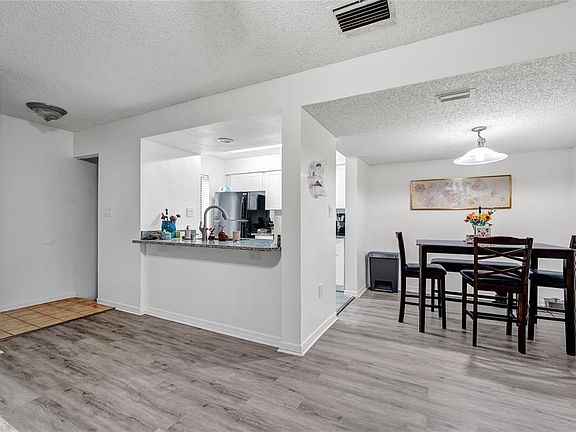 3rd image of 202 RIVERBEND DRIVE #103