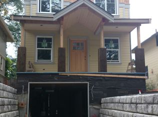 1123 32nd Ave, Seattle, WA 98122