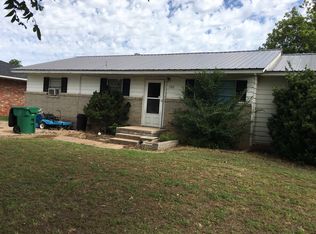 700 W 2nd St, Granite, OK 73547