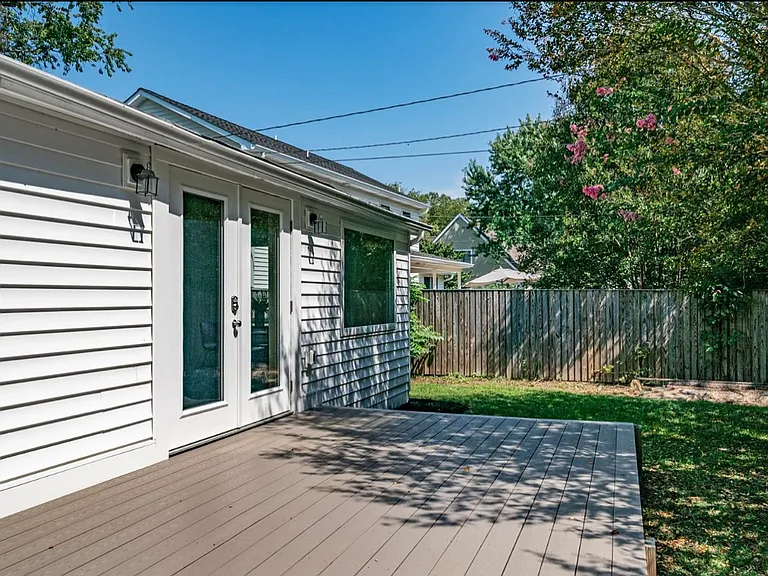 623 Burley Rd — Photo 11