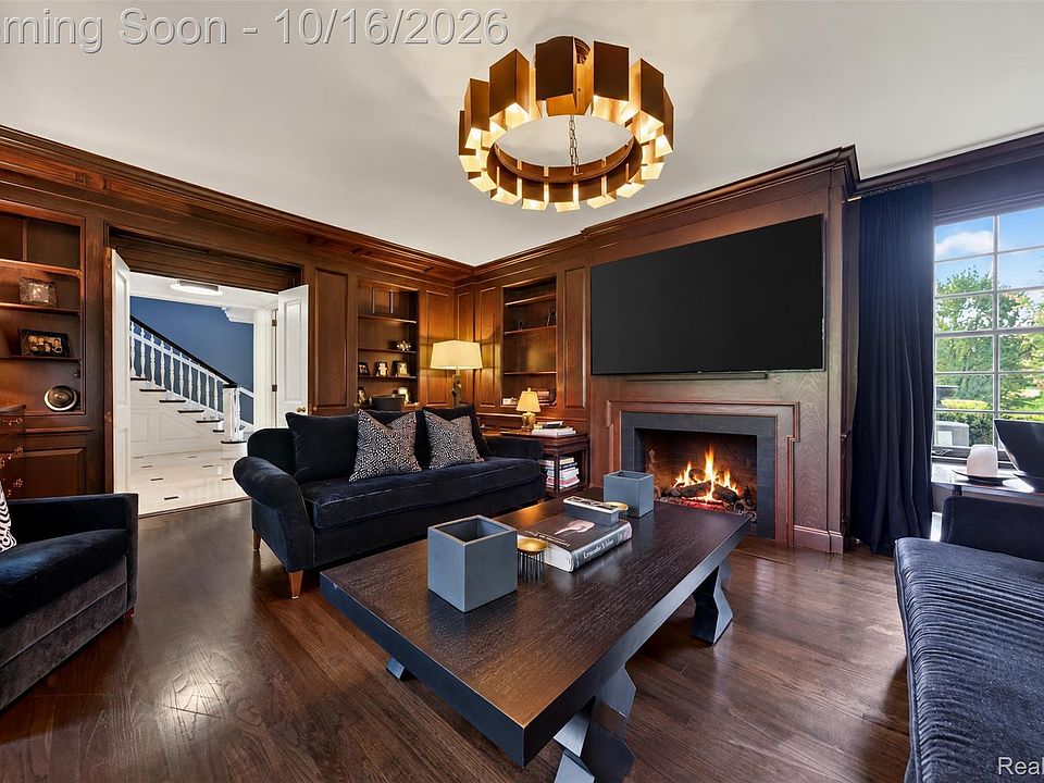 271 Lone Pine Rd, photo 16