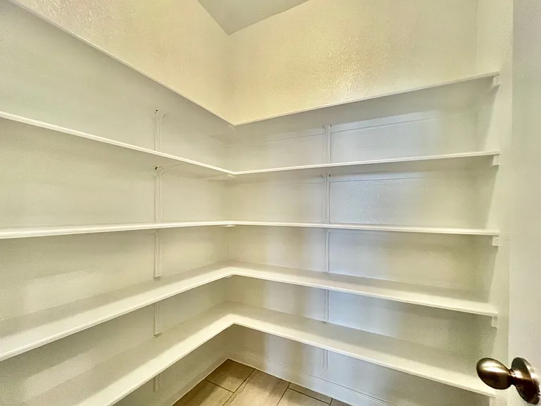 1606 Misty Elm St — Photo 13
