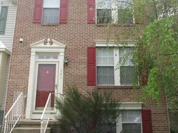 202 Jasmine Ln, Newark, DE 19702
