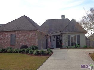 10716 Oakley Trace Dr, Baton Rouge, LA 70809