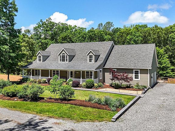 4th image of 17397 Rosiers Creek Ln