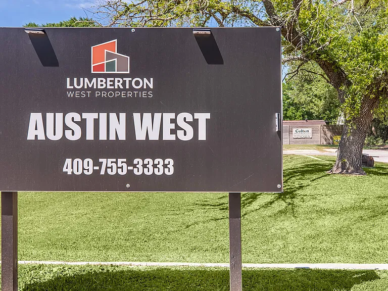 AUSTIN WEST — Photo 10