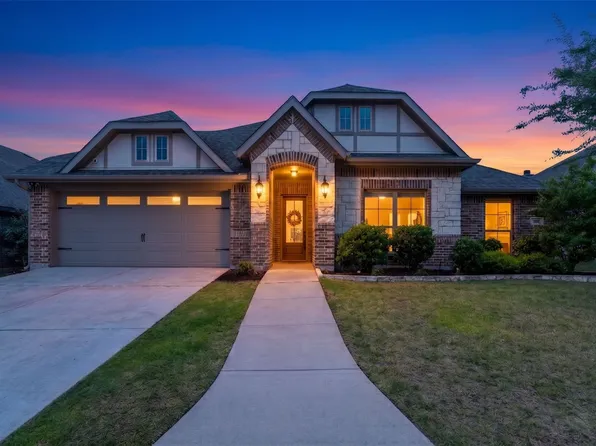 342 Wolf Creek Dr, Waxahachie, TX 75165