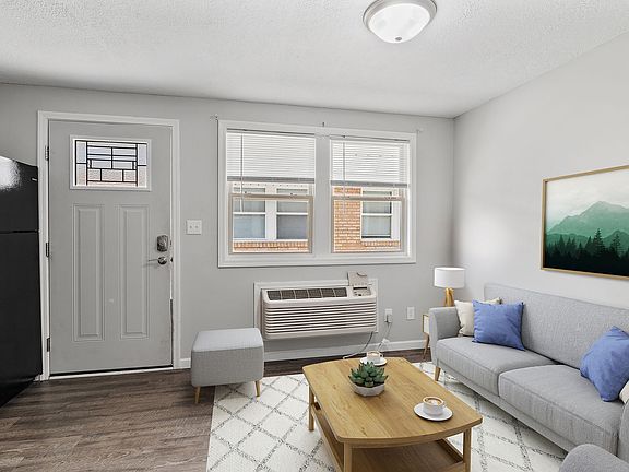 4th image of 715 S Cole Ave #9