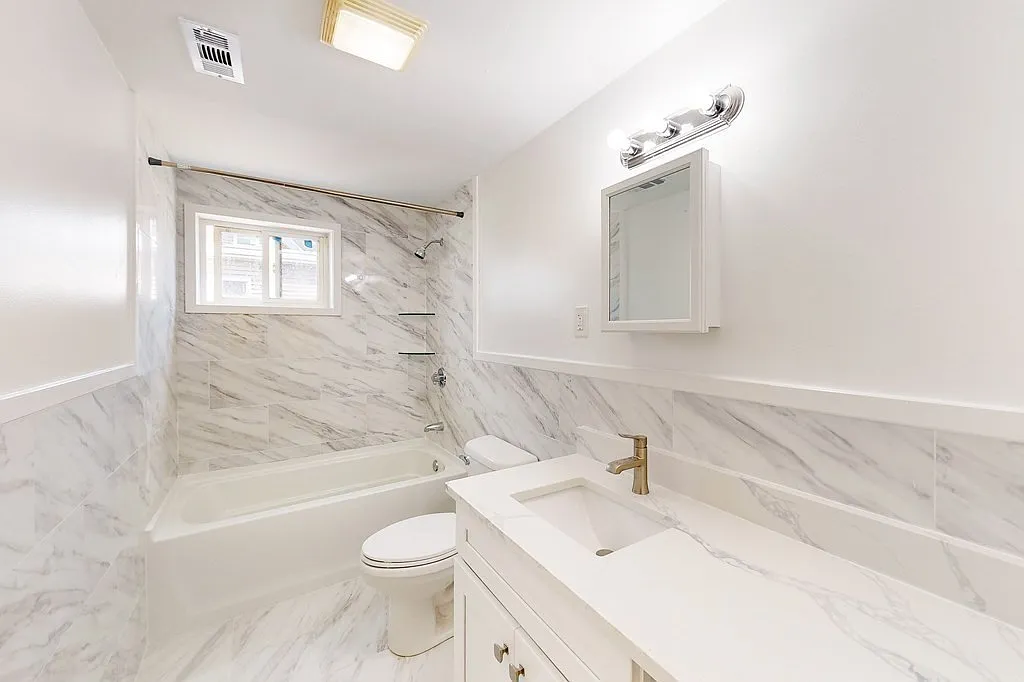 3 bed, 1.0 bath, 1324 sqft, $2,850 — Photo 3