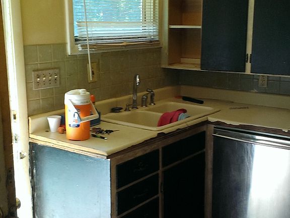 2nd image of 2777 Atwood Ter