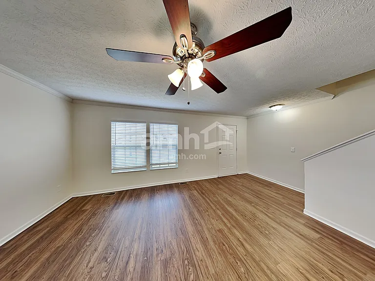 752 Keltoncrest Dr — Photo 5