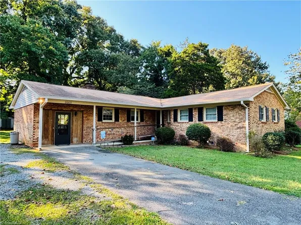 2003 Neelley Rd, Pleasant Garden, NC 27313