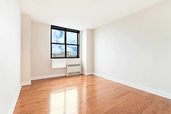 Rented by Compass | media 9