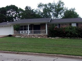 1013 Cedar St, Mountain Home, AR 72653