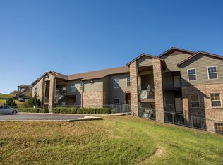 1001 Golf Dr APT 18, Reeds Spring, MO 65737