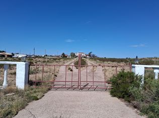 26 Mark Rd, Roswell, NM 88201
