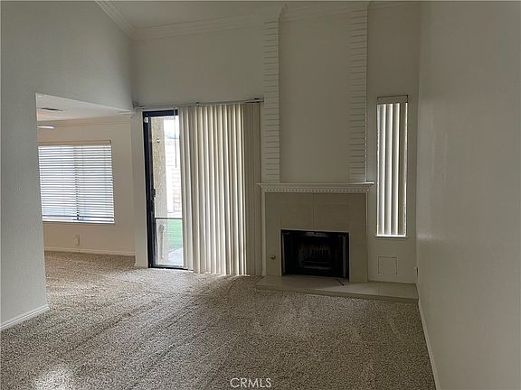 3rd image of 1031 Palmetto Ave