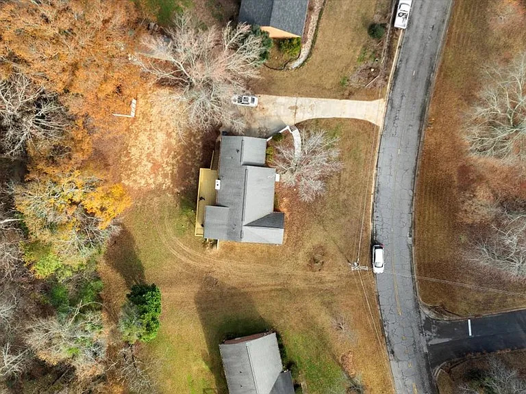 1040 Brookwood Dr — Photo 12