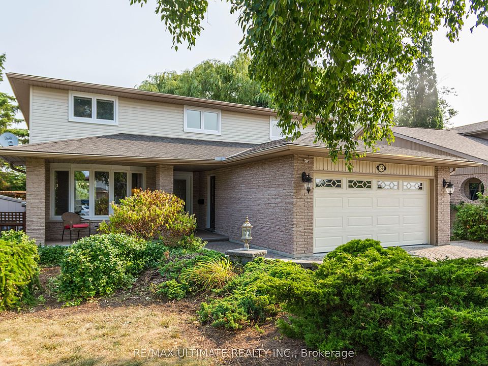 1st image of 34 Briarwood Cres