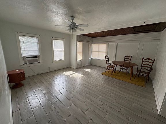 4th image of 1608 Ballard Park Dr