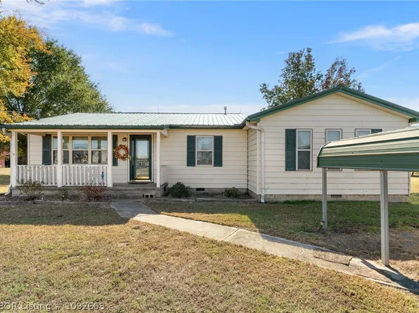 707 W Utah Ranch Rd, Lavaca, AR 72941