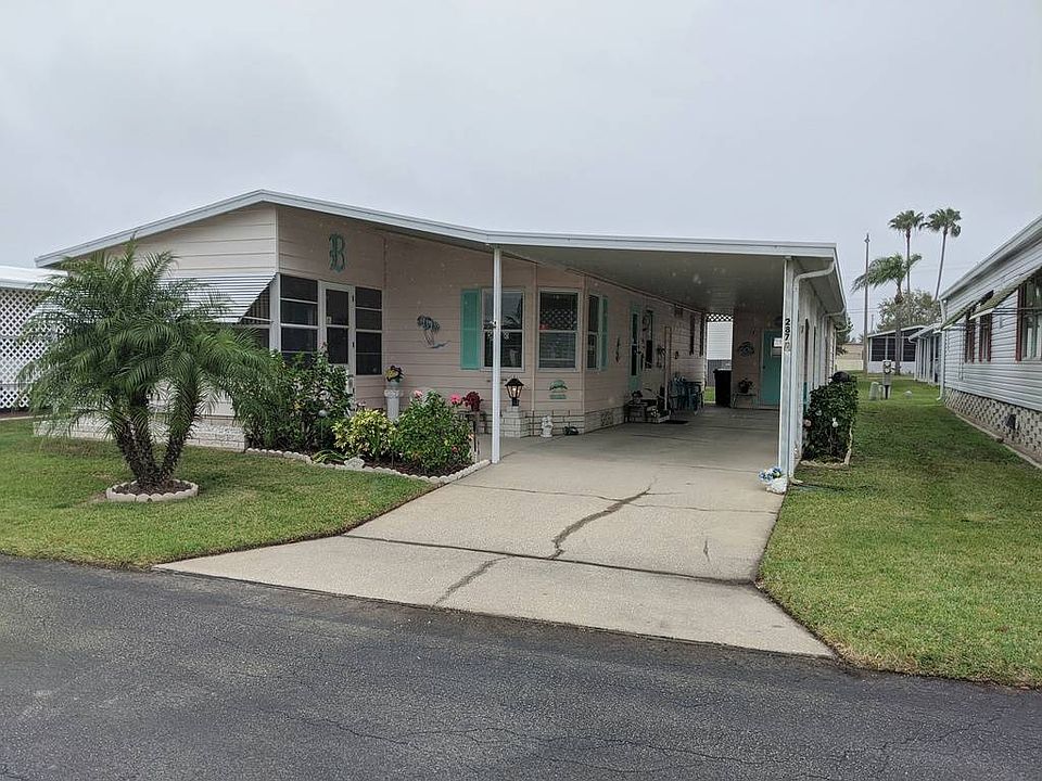 1st image of 287 Lake Erie Dr