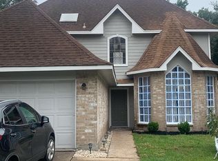 8927 Lawncliff Ln, Houston, TX 77040