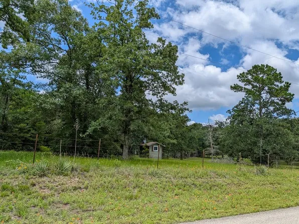 6041 County Road 302, Navasota, TX 77868