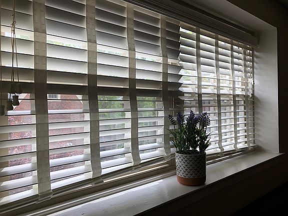 5th image of 1214 Waverly Walk #203
