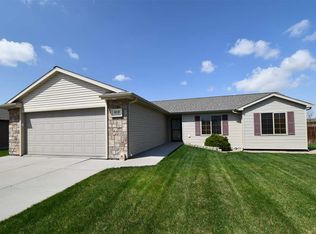 6710 M Ave, Kearney, NE 68847