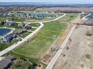 1222 Spring Lake Dr #29, Fond Du Lac, WI 54935