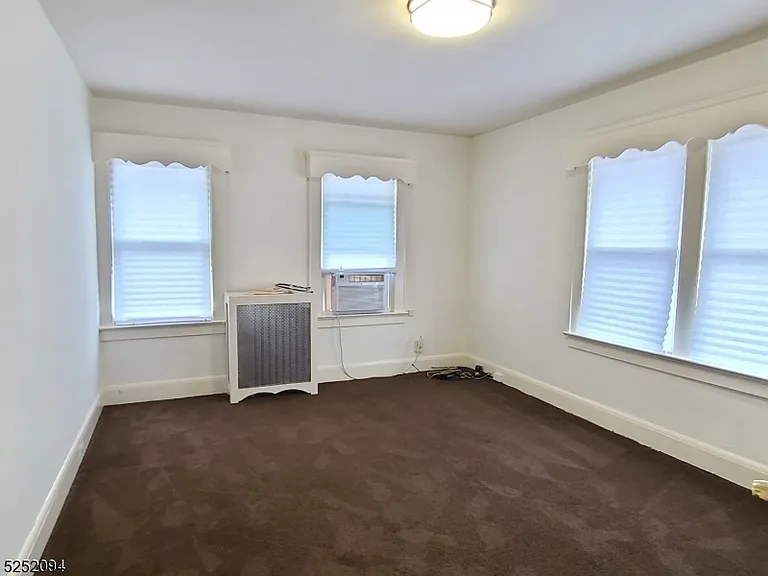 254 W Franklin St #2 — Photo 7