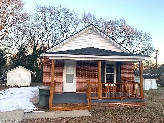 1st image of 306 Glovenia St