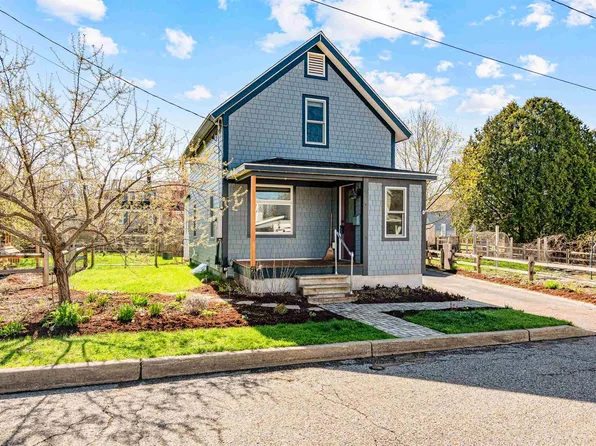 7 Niquette Court, Winooski, VT 05404