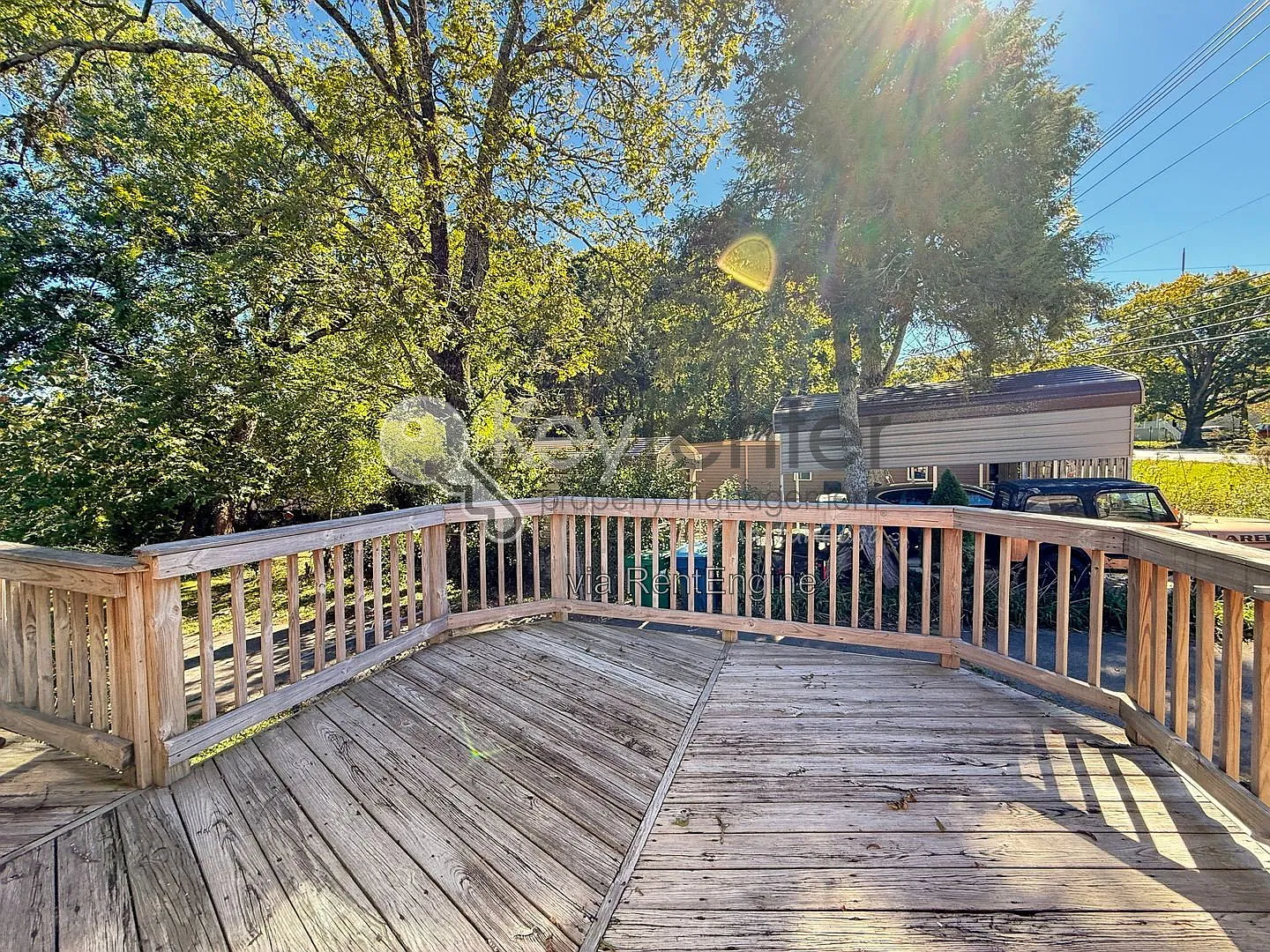 4 bed, 2.5 bath, 2318 sqft, $2,000 — Photo 3